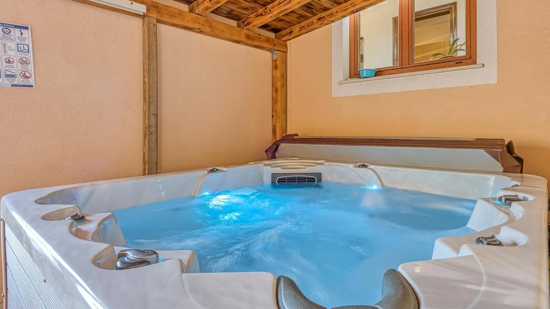 Villa Simac With Pool And Whirlpool - Happy Rentals Pazin 0*,